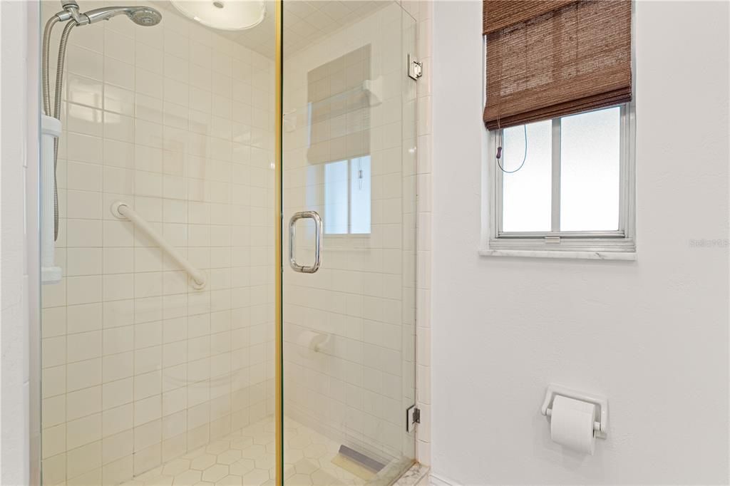 For Sale: $419,000 (2 beds, 2 baths, 1581 Square Feet)