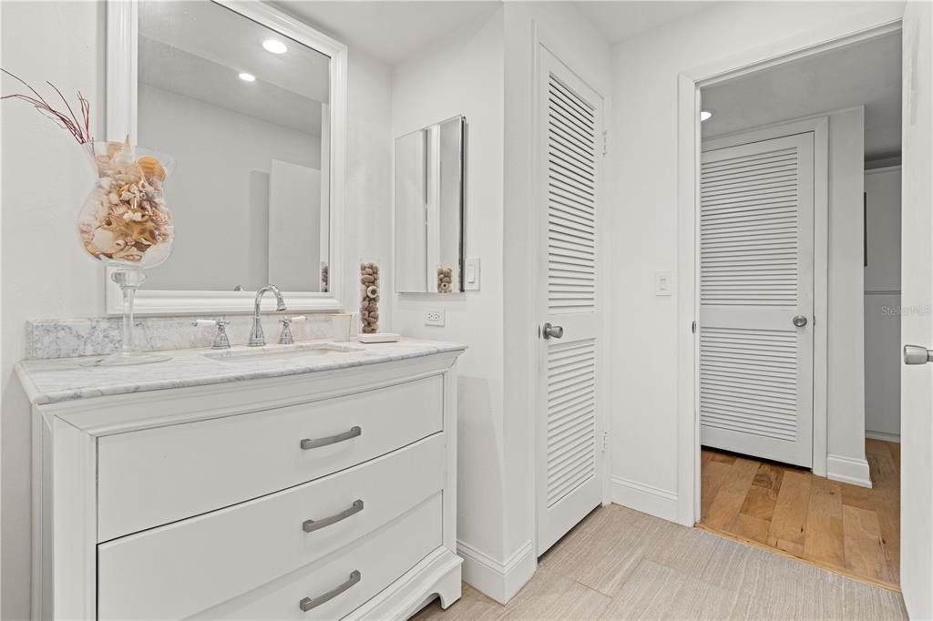 For Sale: $419,000 (2 beds, 2 baths, 1581 Square Feet)
