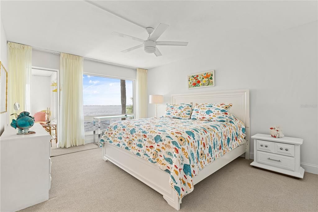 For Sale: $419,000 (2 beds, 2 baths, 1581 Square Feet)