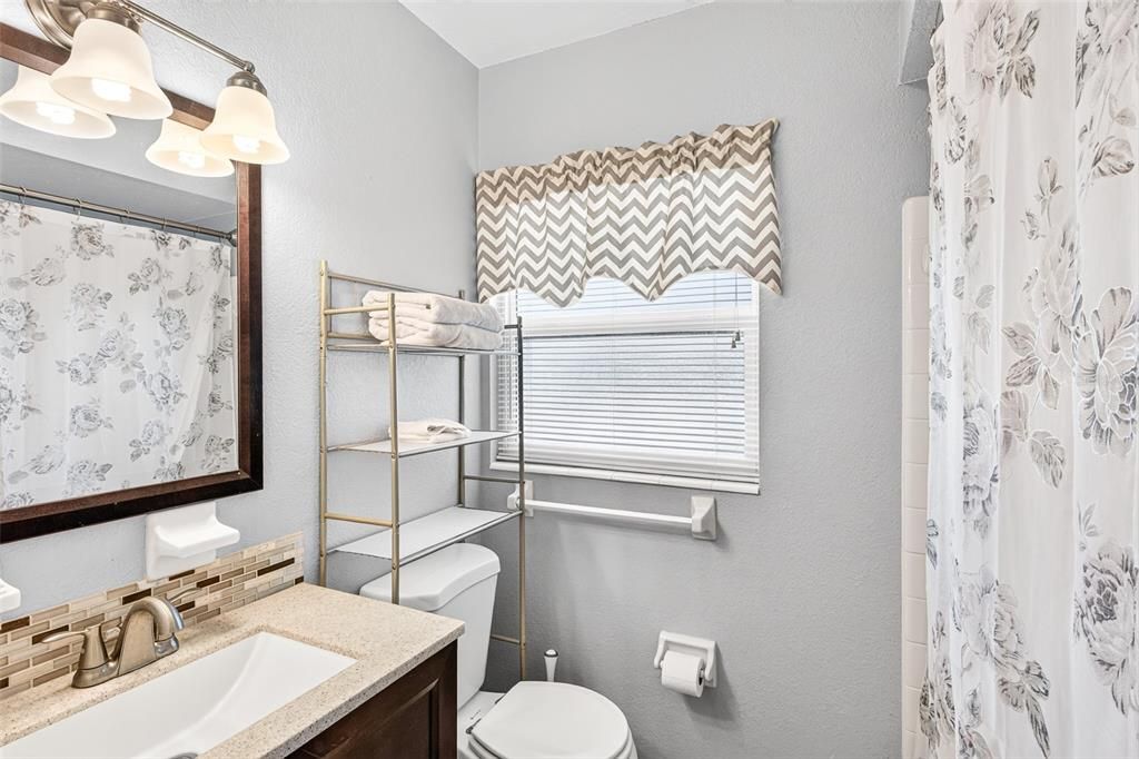Active With Contract: $274,990 (3 beds, 2 baths, 1507 Square Feet)