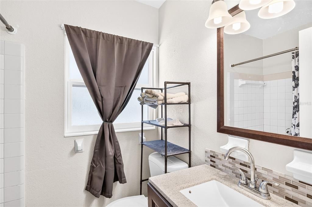 Active With Contract: $274,990 (3 beds, 2 baths, 1507 Square Feet)