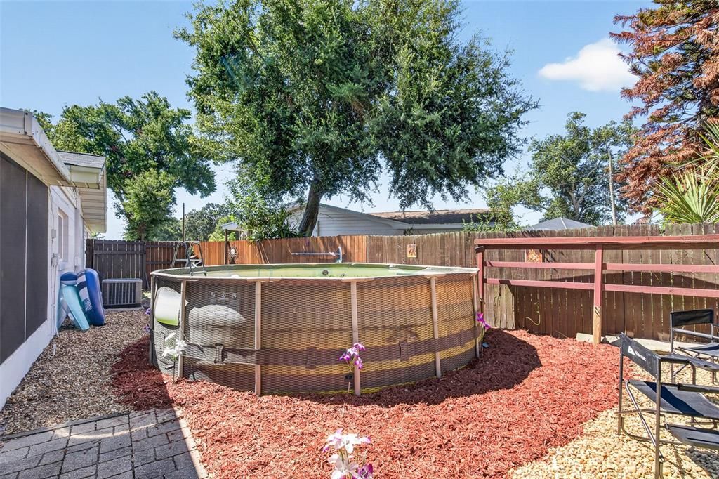 Active With Contract: $274,990 (3 beds, 2 baths, 1507 Square Feet)