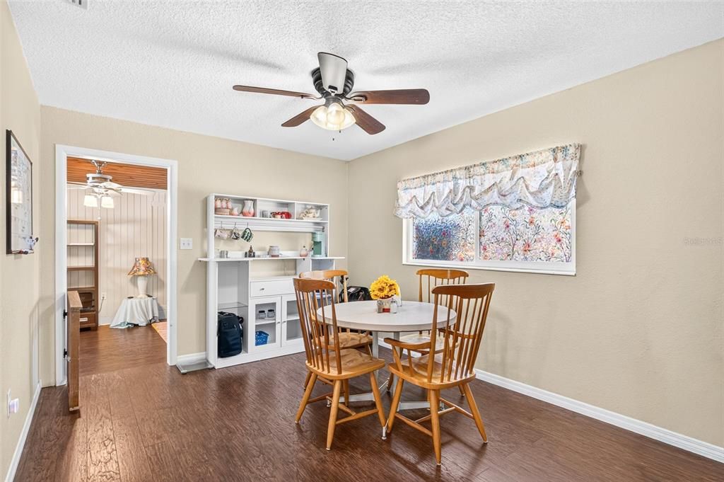 Active With Contract: $274,990 (3 beds, 2 baths, 1507 Square Feet)