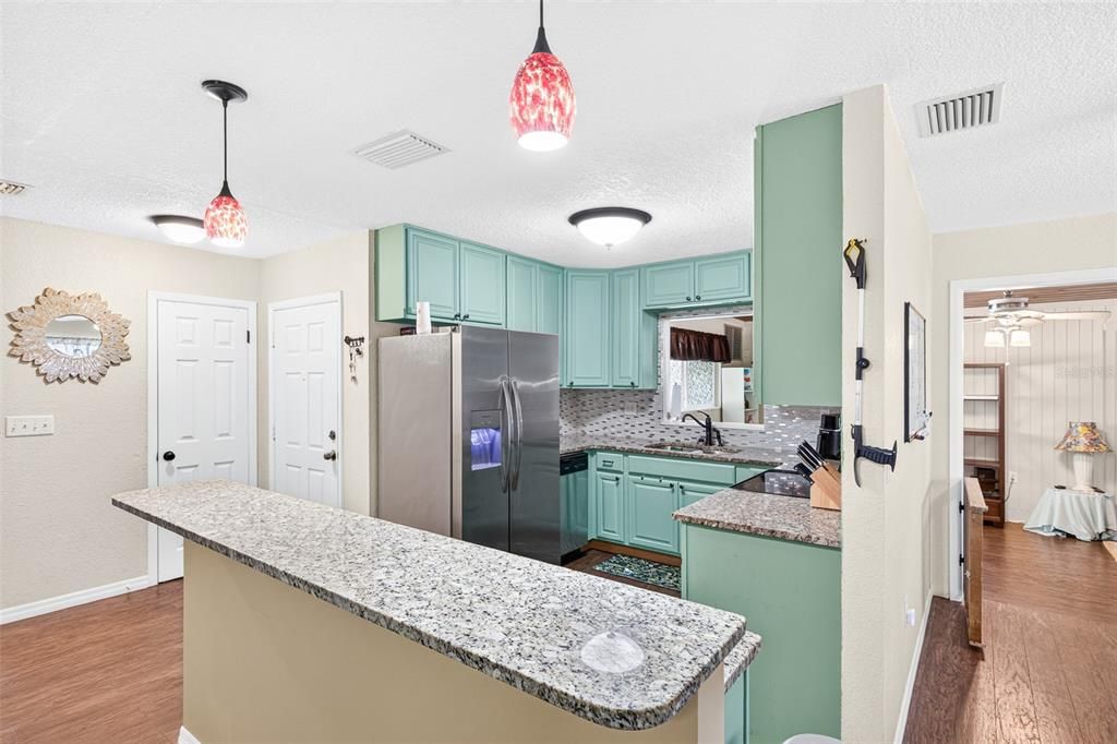 Active With Contract: $274,990 (3 beds, 2 baths, 1507 Square Feet)