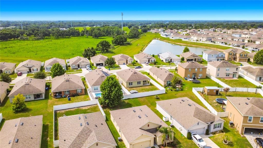 For Rent: $1,900 (3 beds, 2 baths, 1690 Square Feet)