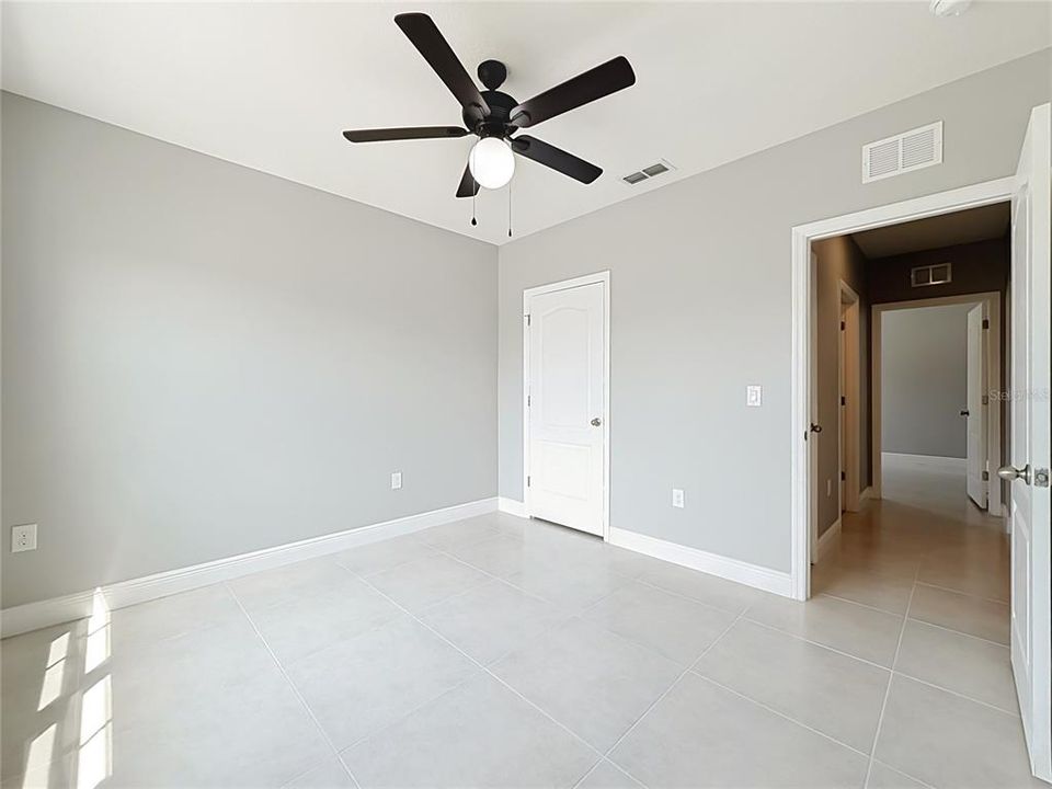 For Rent: $1,900 (3 beds, 2 baths, 1690 Square Feet)