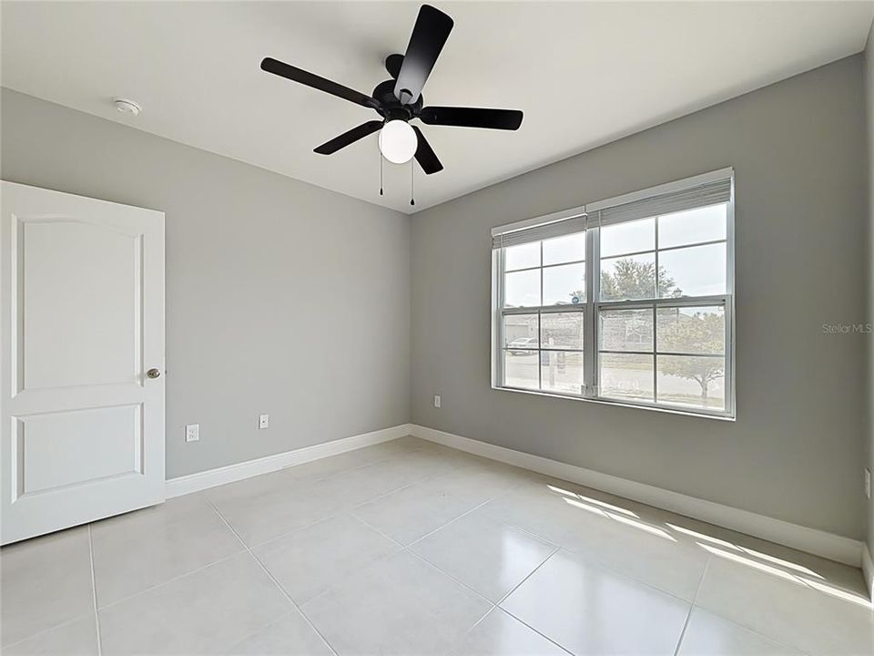 For Rent: $1,900 (3 beds, 2 baths, 1690 Square Feet)