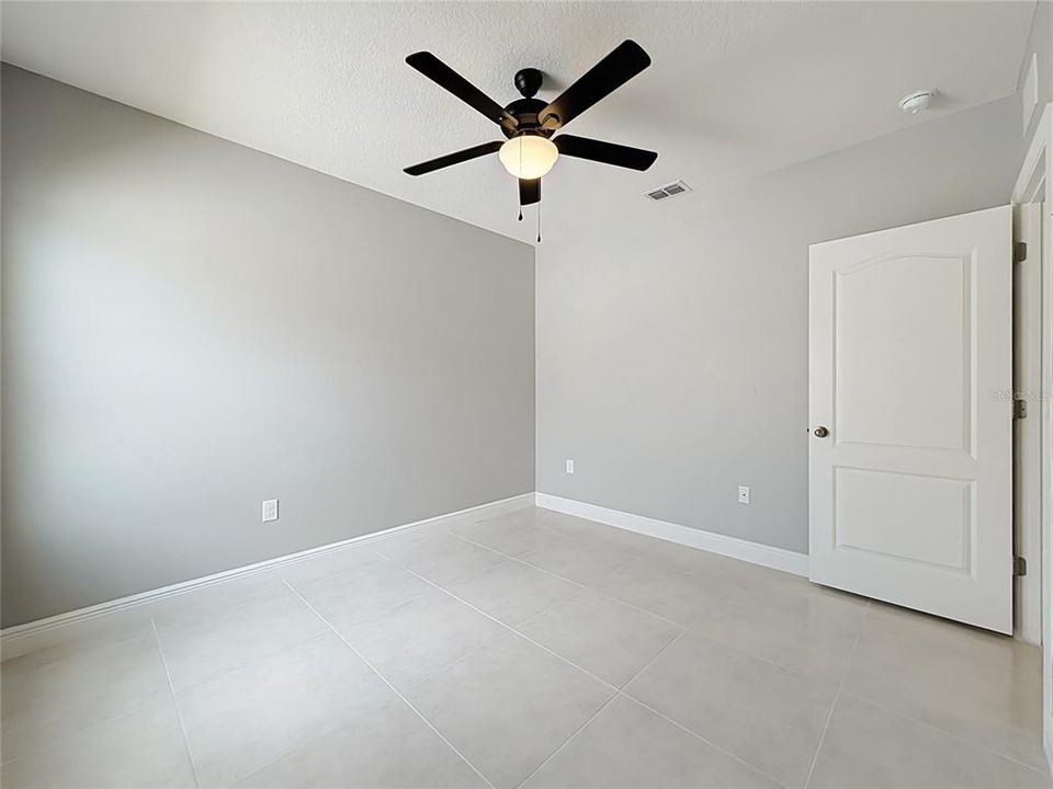 For Rent: $1,900 (3 beds, 2 baths, 1690 Square Feet)