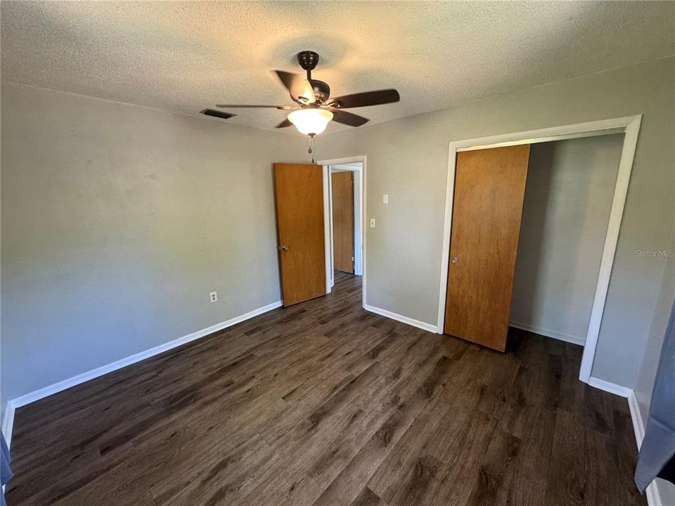 В аренду: $1,600 (2 спален, 1 ванн, 1060 Квадратных фут)