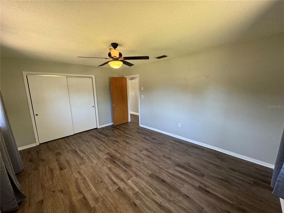 В аренду: $1,600 (2 спален, 1 ванн, 1060 Квадратных фут)