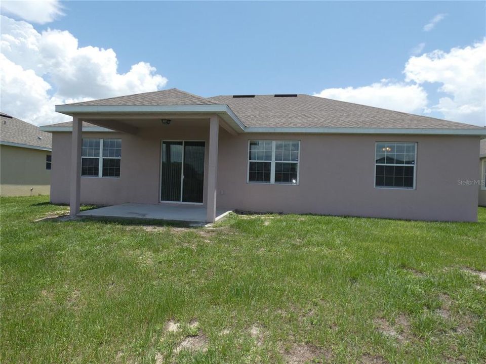 For Rent: $1,950 (3 beds, 2 baths, 1804 Square Feet)