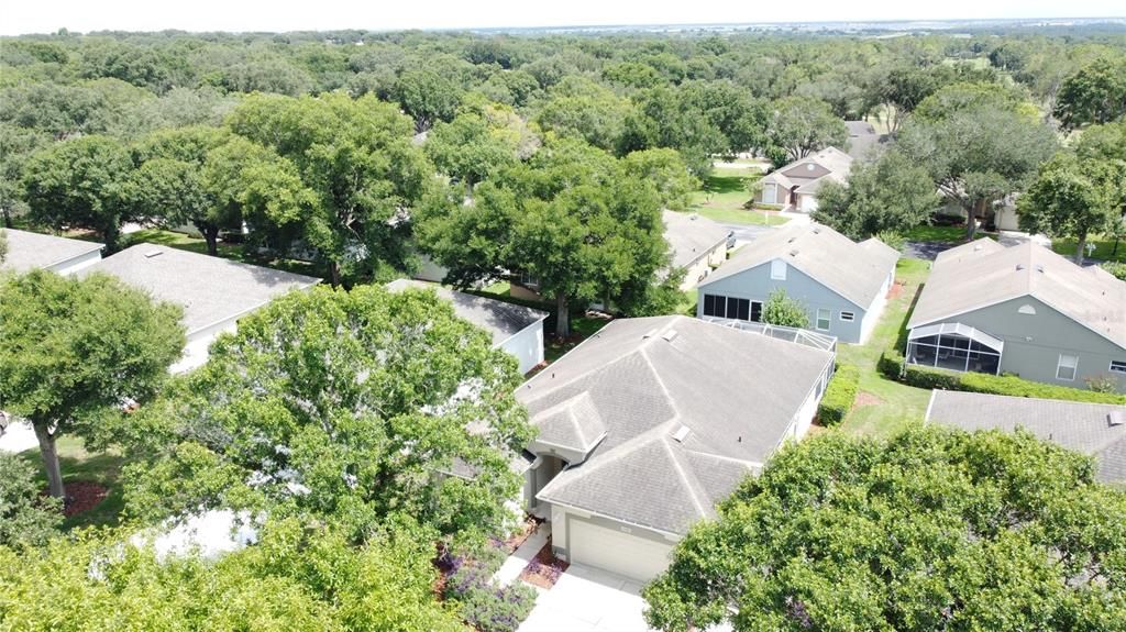 For Sale: $359,000 (2 beds, 2 baths, 1975 Square Feet)