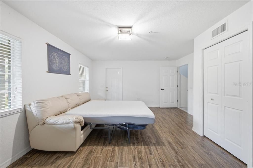 For Sale: $318,000 (4 beds, 3 baths, 2604 Square Feet)