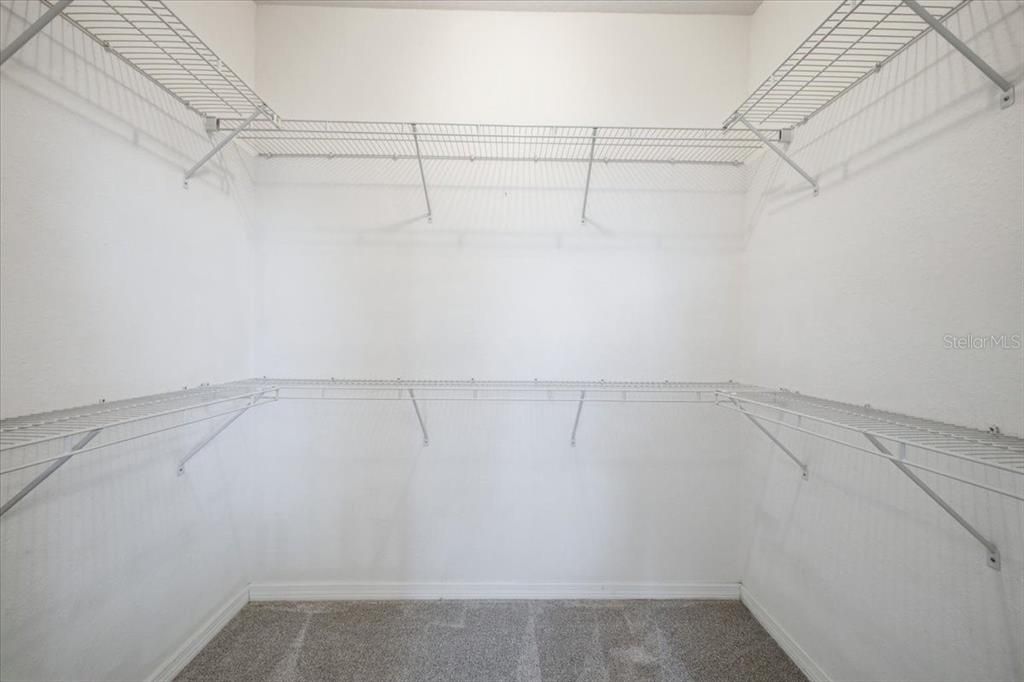 For Sale: $318,000 (4 beds, 3 baths, 2604 Square Feet)