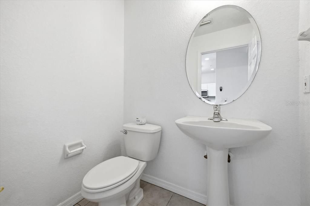 For Sale: $318,000 (4 beds, 3 baths, 2604 Square Feet)