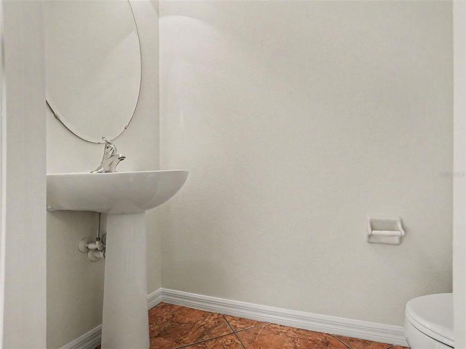 For Sale: $259,900 (3 beds, 2 baths, 1561 Square Feet)