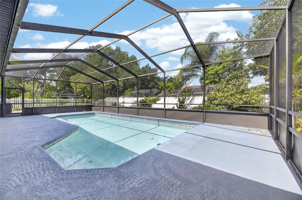 For Sale: $489,900 (4 beds, 2 baths, 2183 Square Feet)