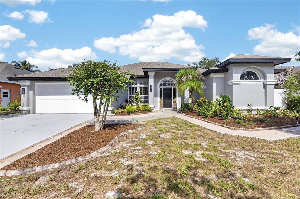 For Sale: $489,900 (4 beds, 2 baths, 2183 Square Feet)