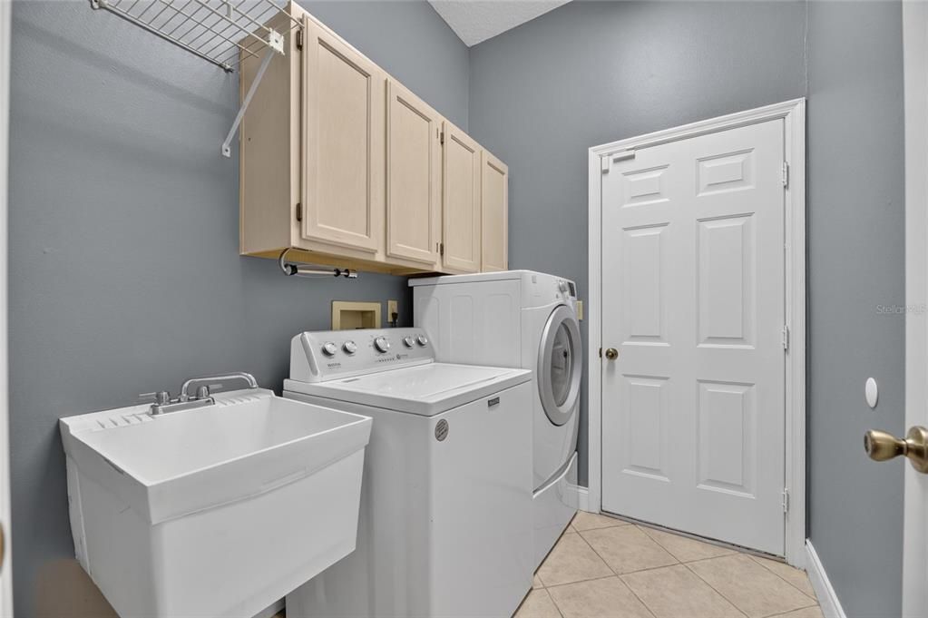 For Sale: $489,900 (4 beds, 2 baths, 2183 Square Feet)