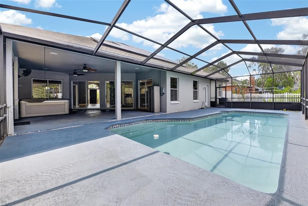 For Sale: $489,900 (4 beds, 2 baths, 2183 Square Feet)