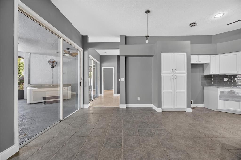 For Sale: $489,900 (4 beds, 2 baths, 2183 Square Feet)