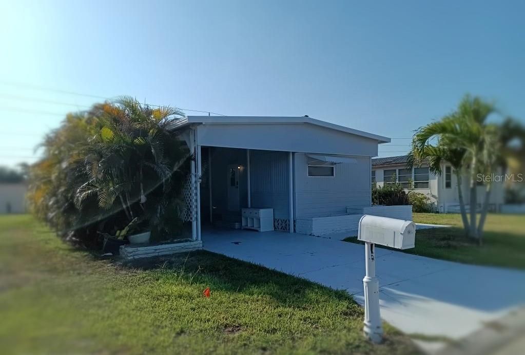 For Sale: $90,000 (2 beds, 1 baths, 672 Square Feet)