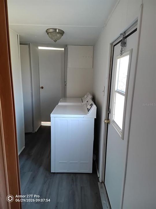 For Sale: $90,000 (2 beds, 1 baths, 672 Square Feet)