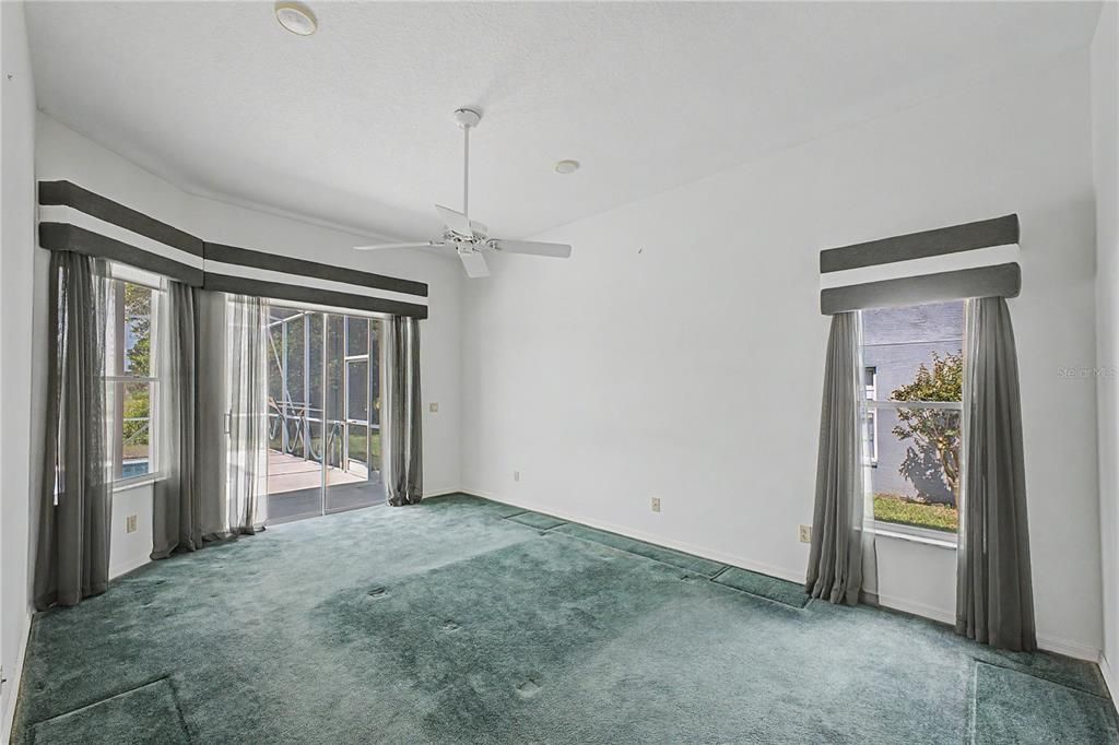 En Venta: $335,000 (3 camas, 2 baños, 1825 Pies cuadrados)