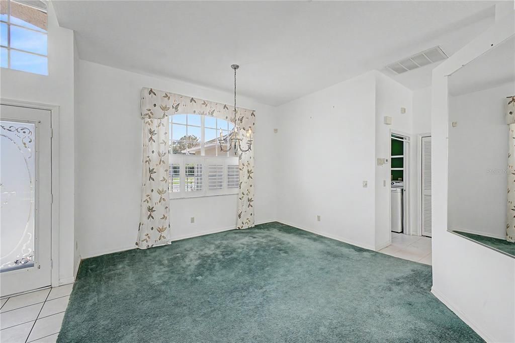 En Venta: $335,000 (3 camas, 2 baños, 1825 Pies cuadrados)