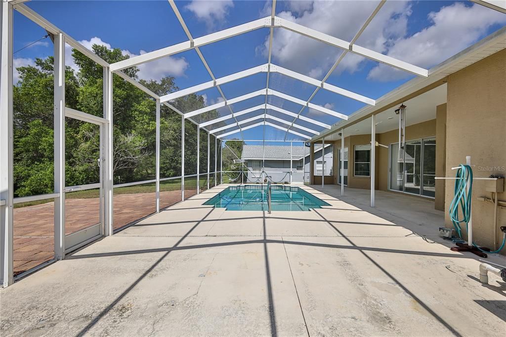 En Venta: $335,000 (3 camas, 2 baños, 1825 Pies cuadrados)