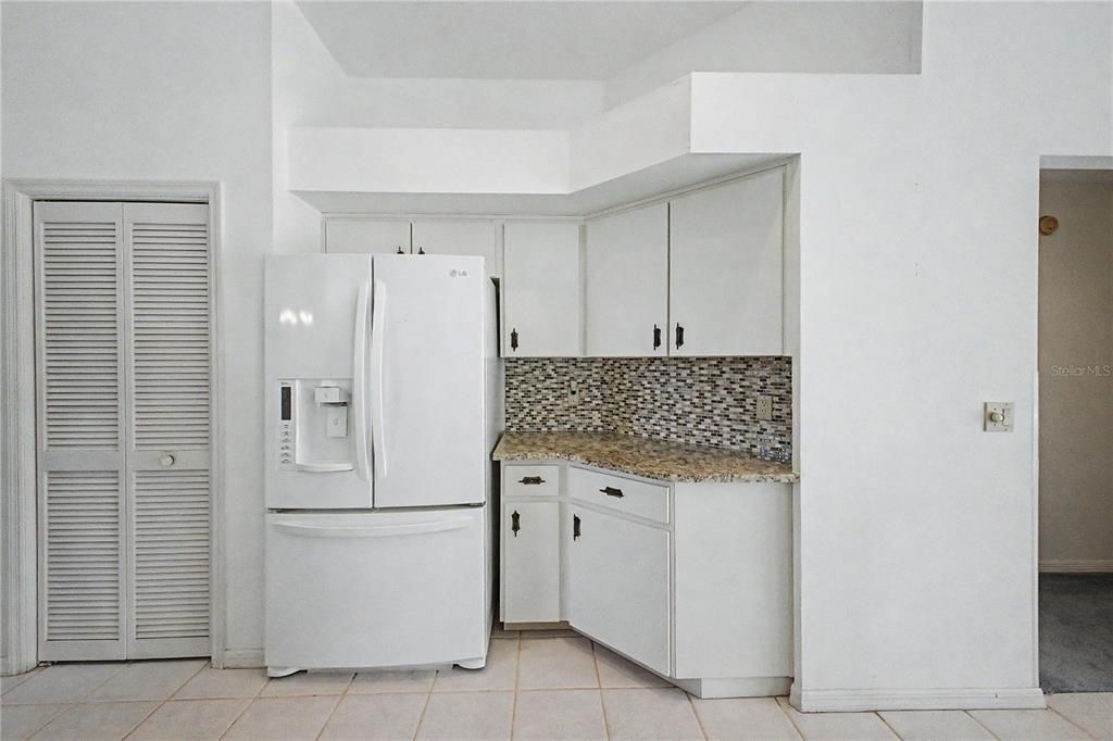 En Venta: $335,000 (3 camas, 2 baños, 1825 Pies cuadrados)