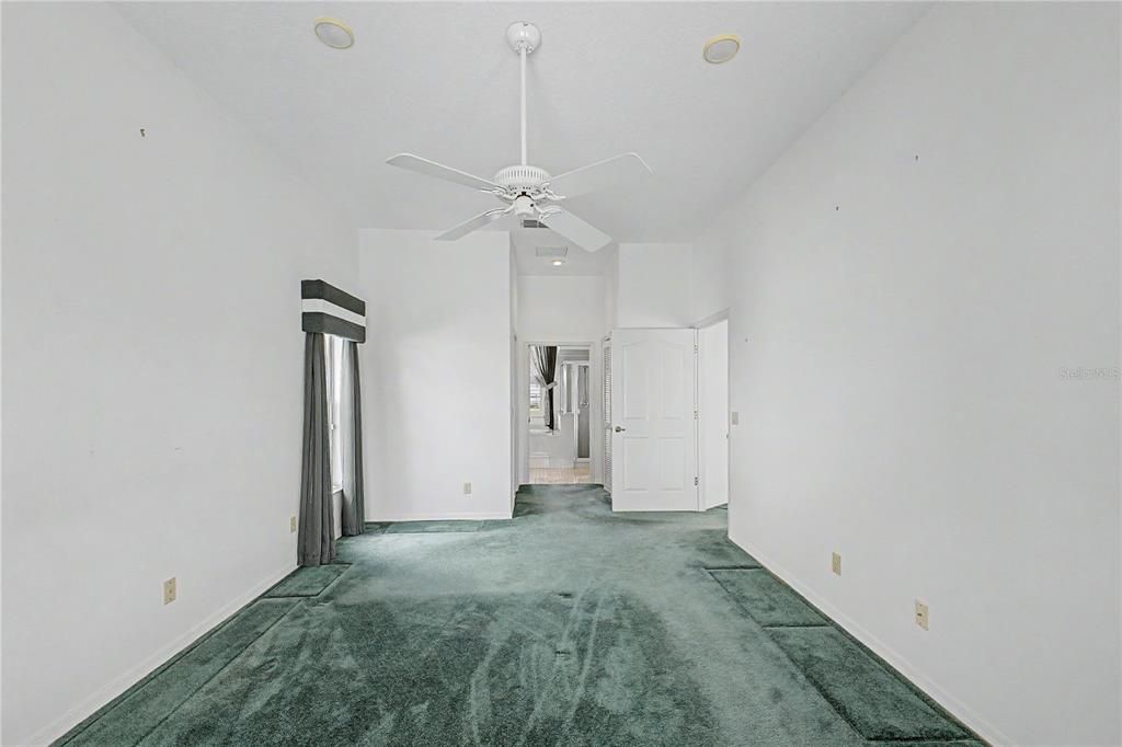 En Venta: $335,000 (3 camas, 2 baños, 1825 Pies cuadrados)