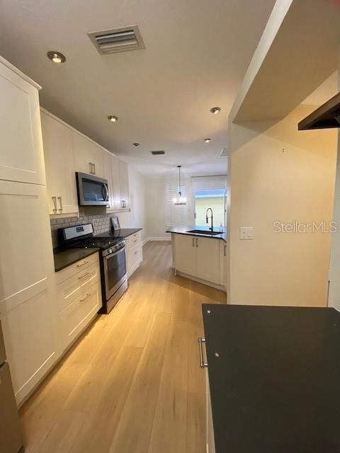 : $440,000 (2 camas, 2 baños, 1276 Pies cuadrados)