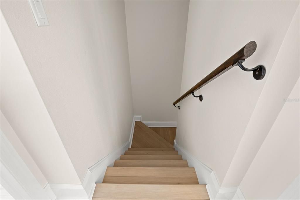 Activo con contrato: $435,000 (2 camas, 2 baños, 1276 Pies cuadrados)