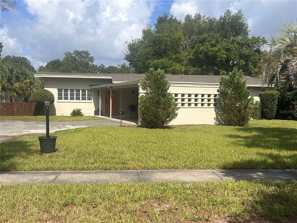 For Rent: $2,250 (3 beds, 2 baths, 1450 Square Feet)