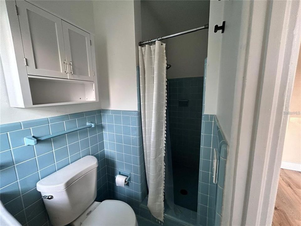 For Rent: $2,250 (3 beds, 2 baths, 1450 Square Feet)
