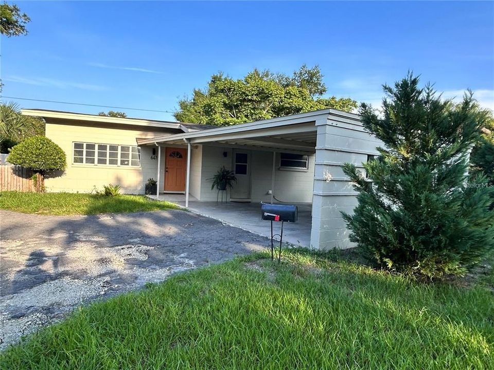 For Rent: $2,250 (3 beds, 2 baths, 1450 Square Feet)