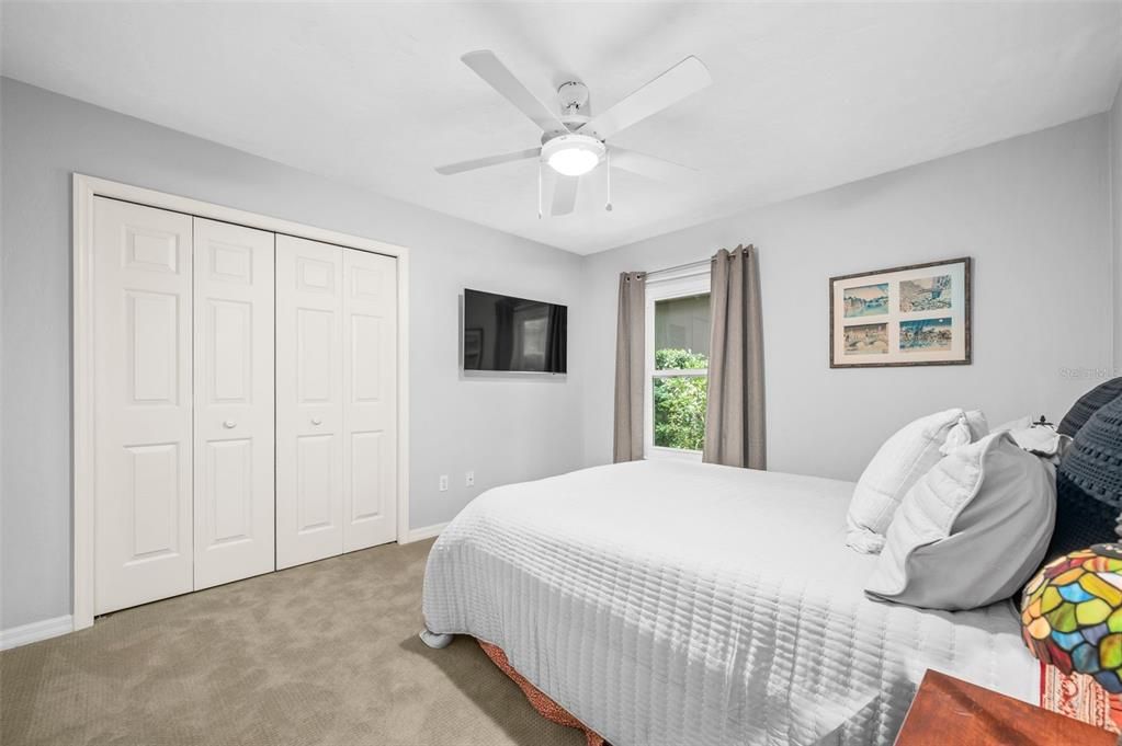 En Venta: $835,000 (4 camas, 3 baños, 2990 Pies cuadrados)