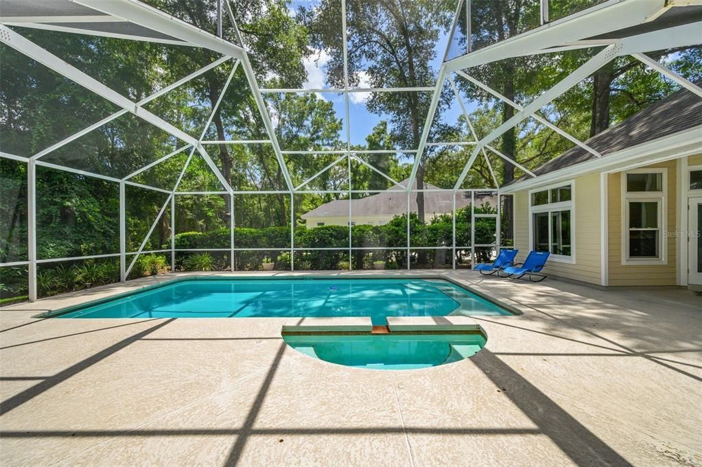 En Venta: $835,000 (4 camas, 3 baños, 2990 Pies cuadrados)