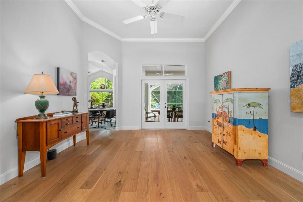 En Venta: $835,000 (4 camas, 3 baños, 2990 Pies cuadrados)