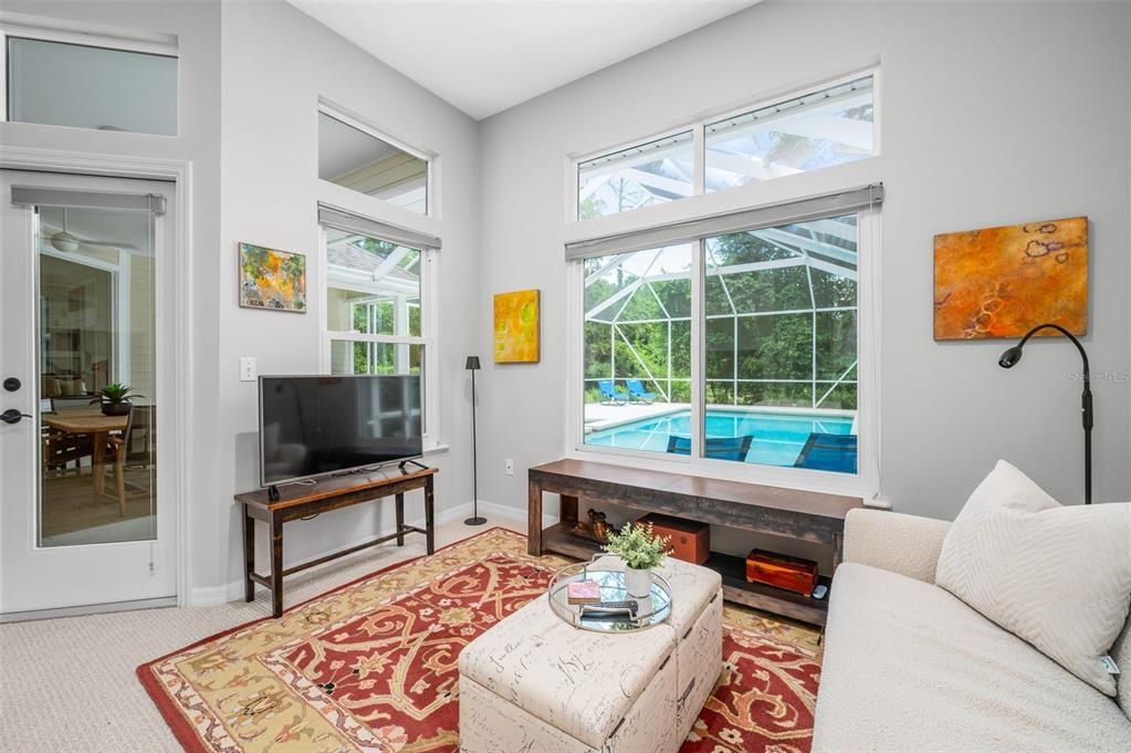 En Venta: $835,000 (4 camas, 3 baños, 2990 Pies cuadrados)