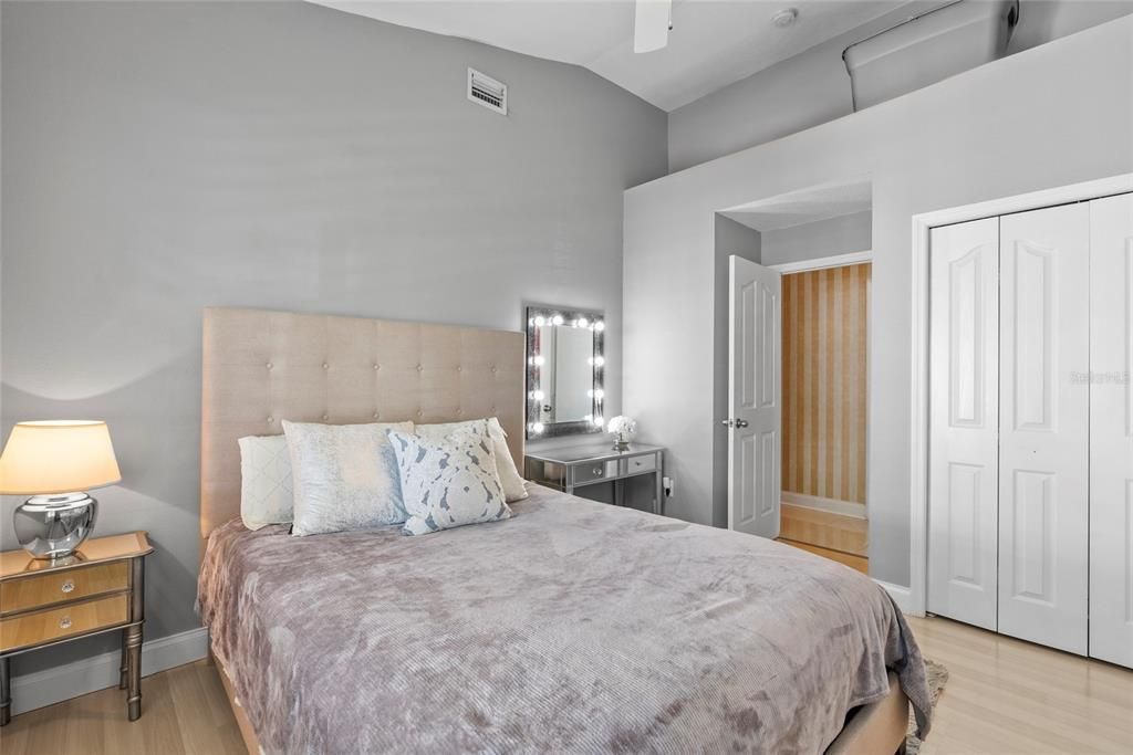 В аренду: $4,600 (4 спален, 2 ванн, 2354 Квадратных фут)
