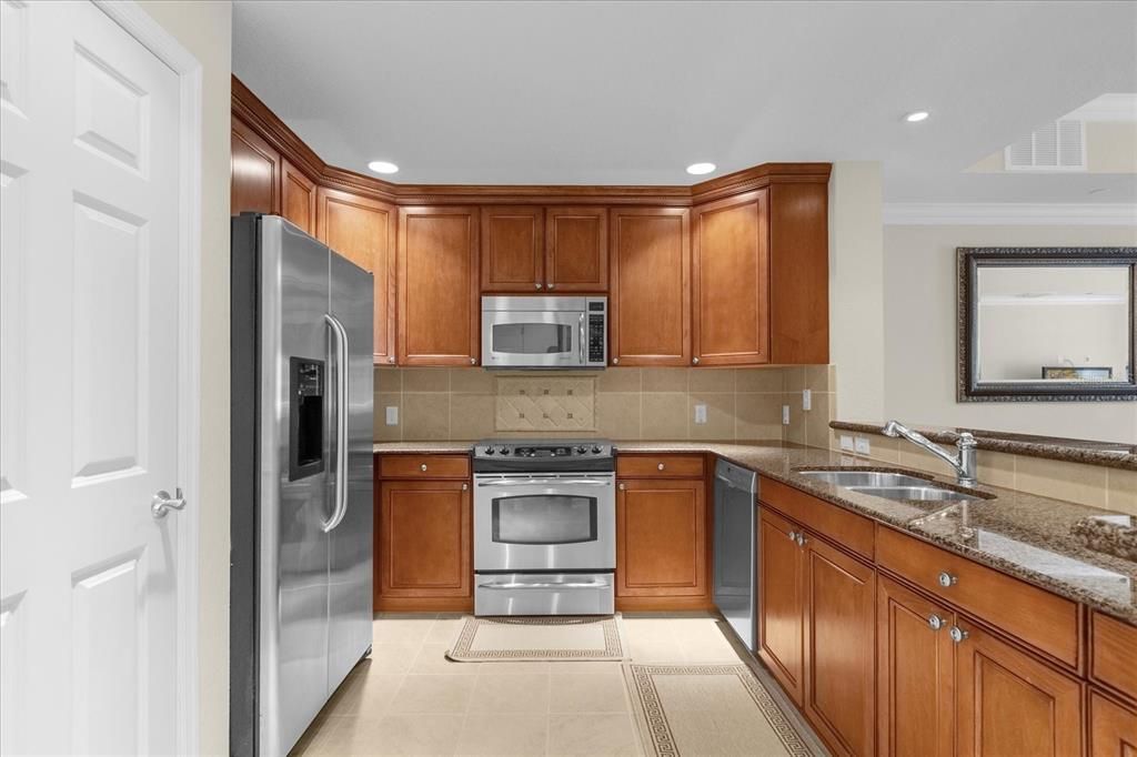 В аренду: $2,500 (3 спален, 3 ванн, 1630 Квадратных фут)