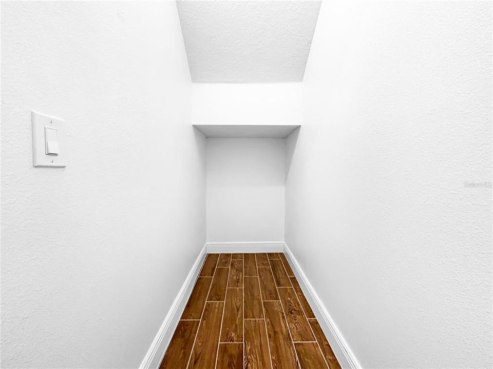 На продажу: $525,000 (3 спален, 2 ванн, 2039 Квадратных фут)