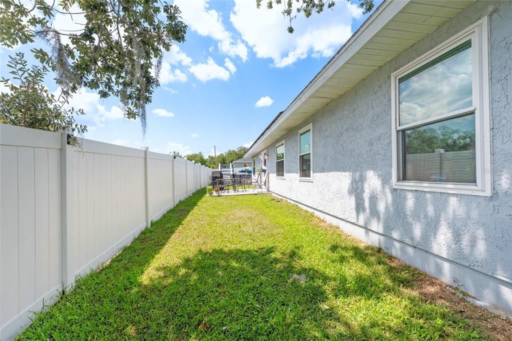 For Sale: $235,000 (3 beds, 2 baths, 1342 Square Feet)