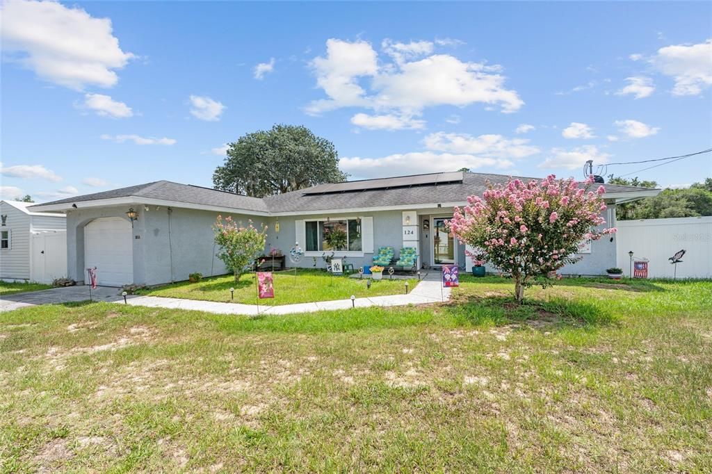 For Sale: $235,000 (3 beds, 2 baths, 1342 Square Feet)