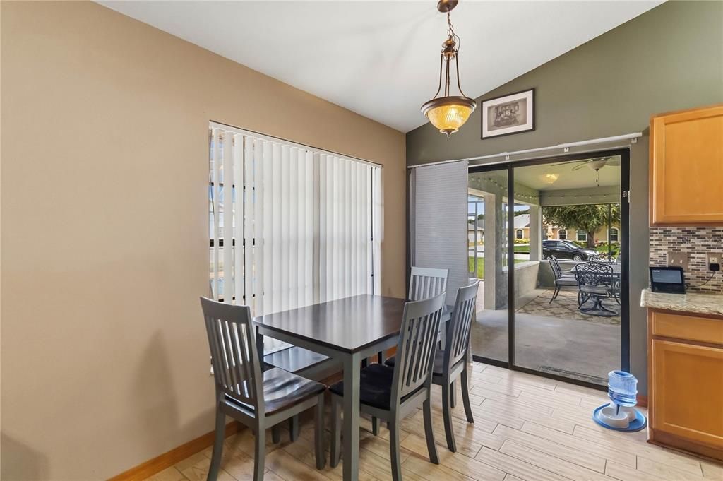 For Sale: $445,000 (4 beds, 3 baths, 1996 Square Feet)