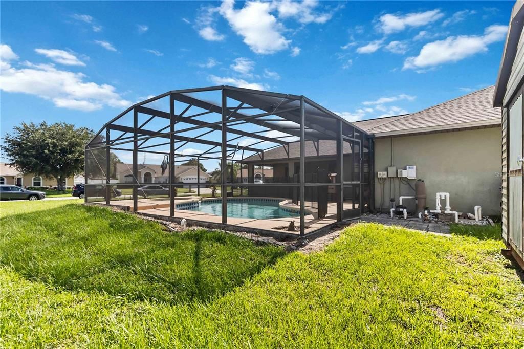 For Sale: $445,000 (4 beds, 3 baths, 1996 Square Feet)