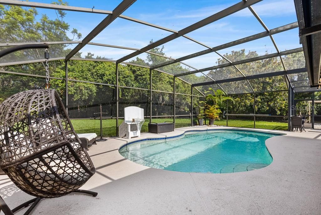 Active With Contract: $4,000 (4 beds, 2 baths, 2627 Square Feet)