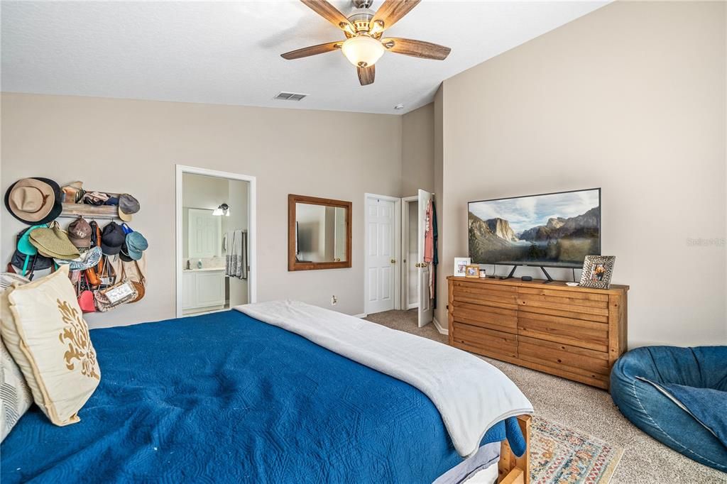 На продажу: $560,000 (4 спален, 2 ванн, 2006 Квадратных фут)